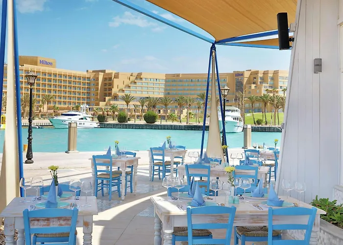منتجع هيلتون بلازا 5*