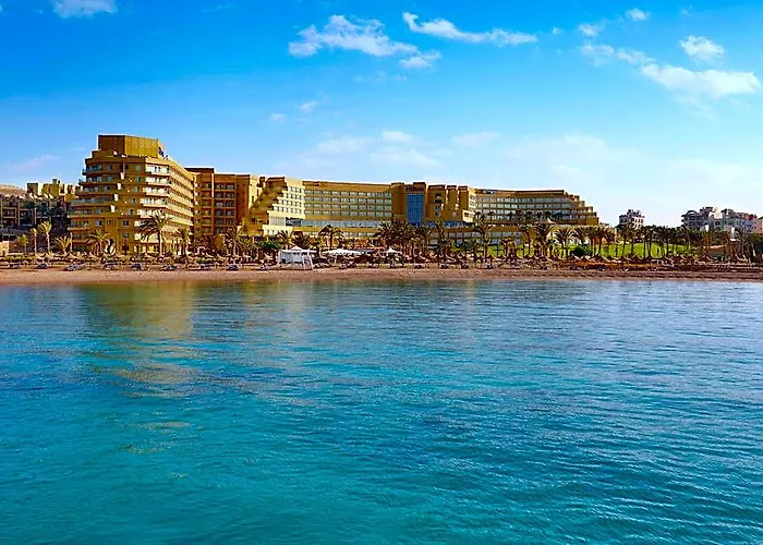 هيلتون بلازا منتجع 5*