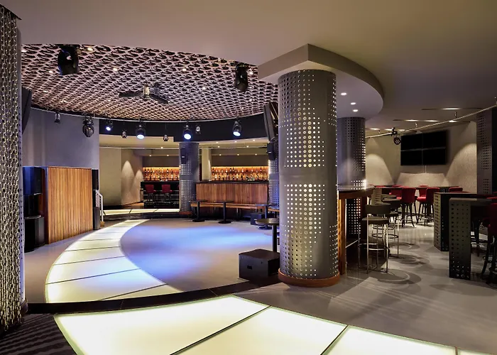 Hilton Plaza Resort 5*